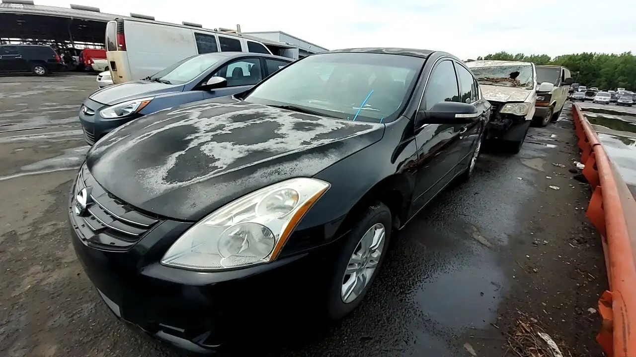 Photo of 2010 Nissan Altima