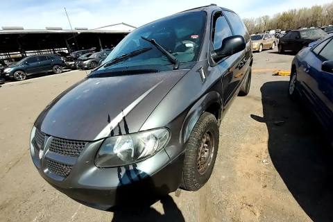 Photo of 2002 Dodge Caravan