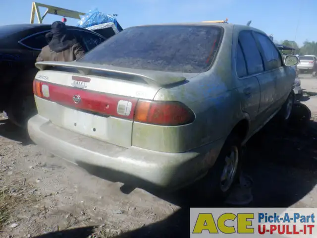 Photo of 1999 Nissan Sentra