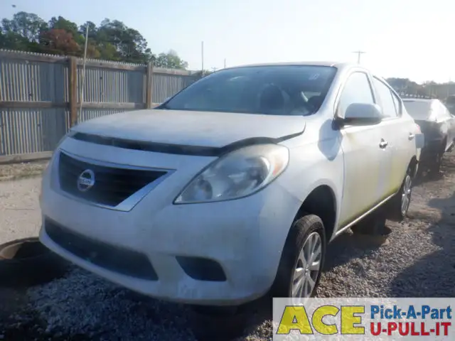 Photo of 2014 Nissan Versa