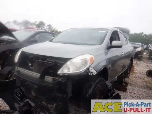 Photo of 2013 Nissan Versa