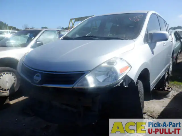 Photo of 2012 Nissan Versa