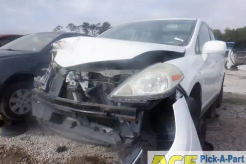 Photo of 2011 Nissan Versa