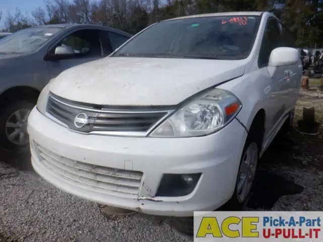 Photo of 2010 Nissan Versa