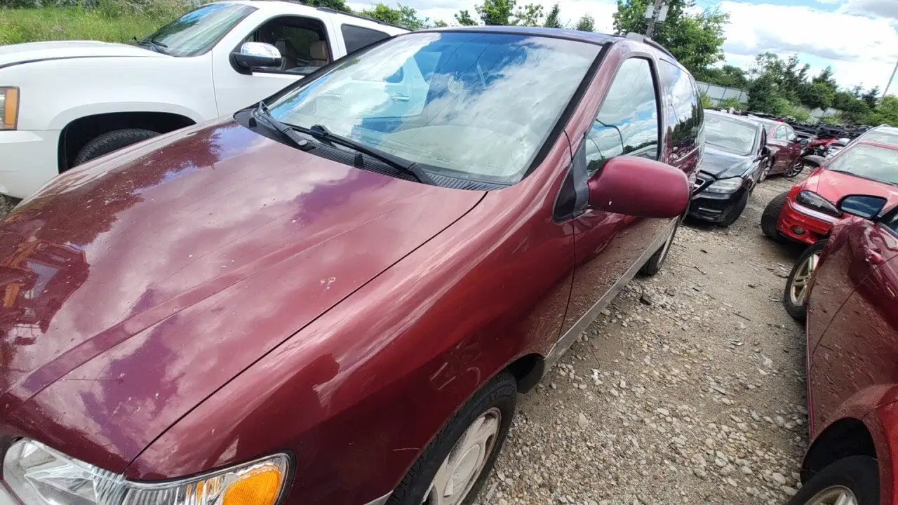 Photo of 2001 Toyota Sienna