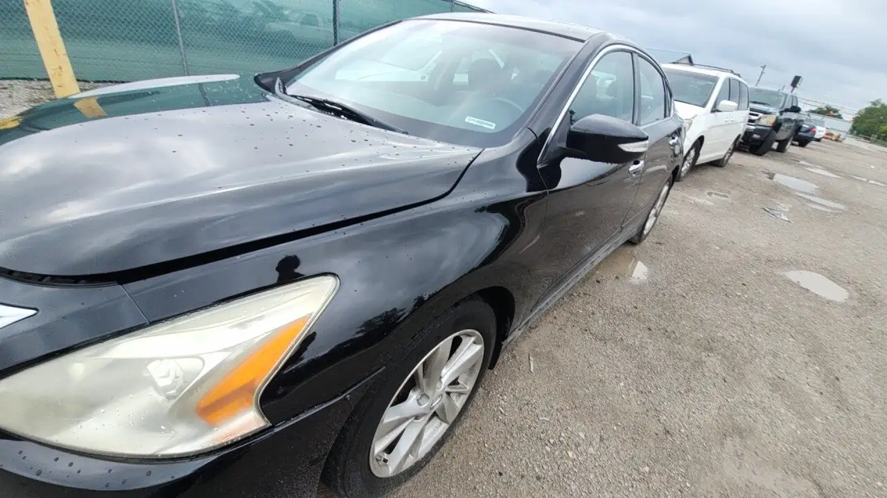 Photo of 2015 Nissan Altima