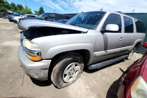 Photo of 2004 Chevrolet Suburban 1500