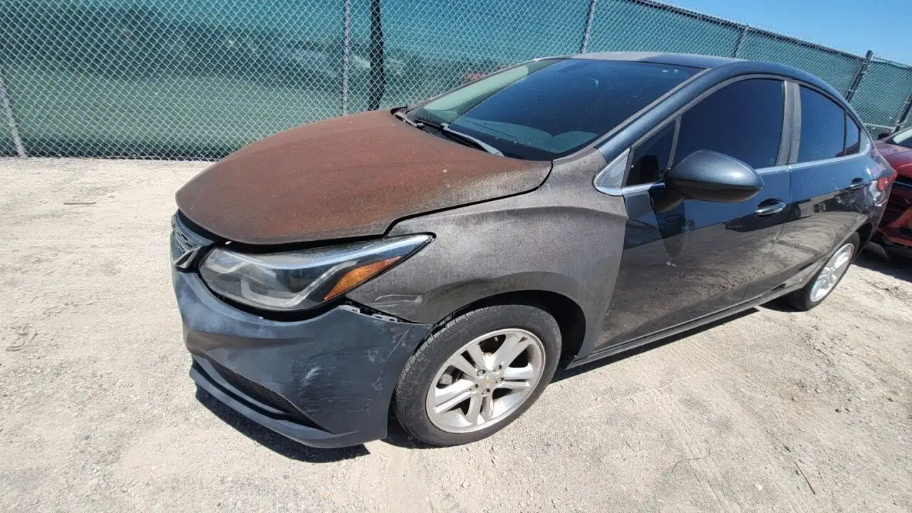 Photo of 2017 Chevrolet Cruze