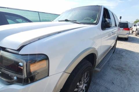 Photo of 2010 Ford Expedition