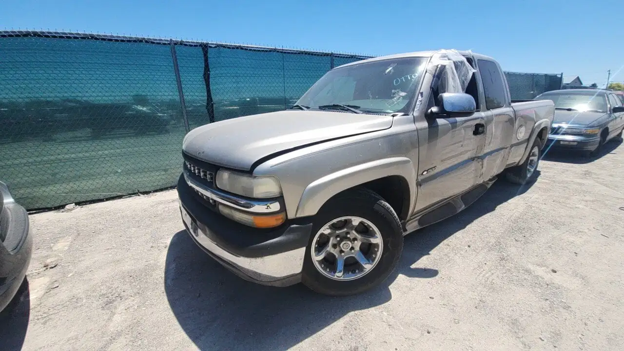 Photo of 2001 Chevrolet Silverado 1500