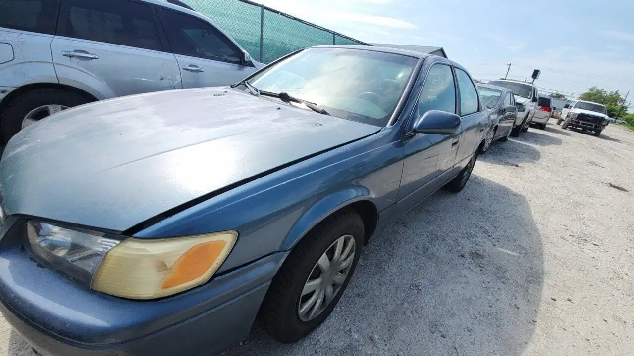Photo of 2001 Toyota Camry