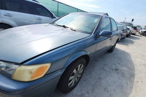 Photo of 2001 Toyota Camry