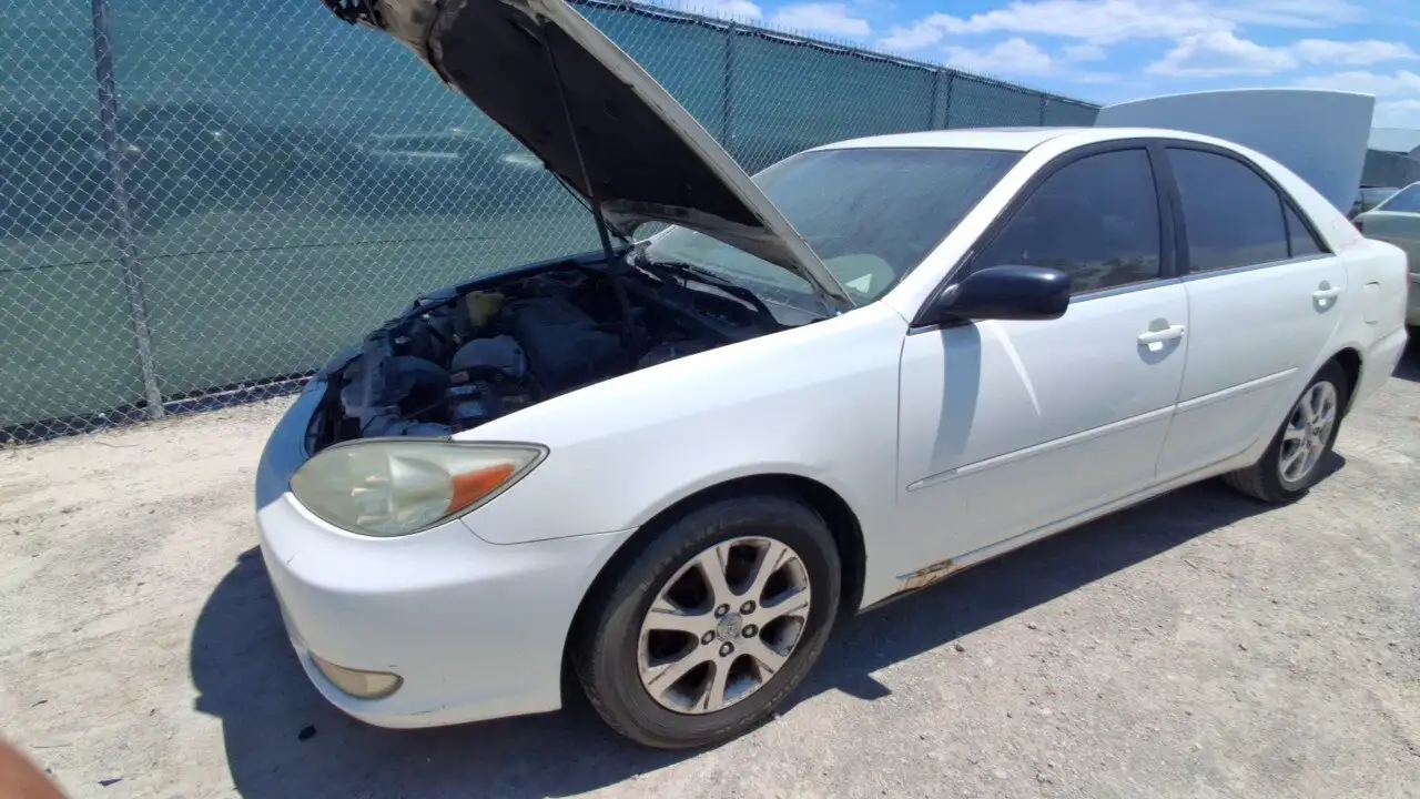 Photo of 2004 Toyota Camry