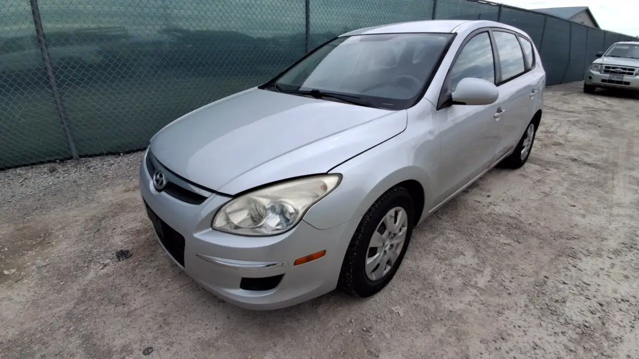 Photo of 2011 Hyundai Elantra