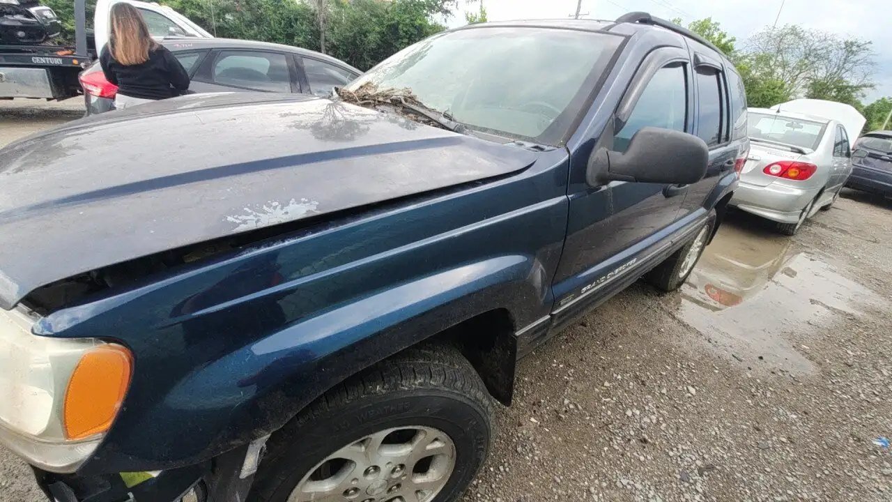 Photo of 2002 Jeep Grand Cherokee