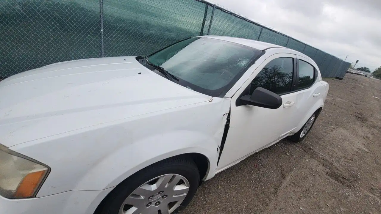 Photo of 2012 Dodge Avenger