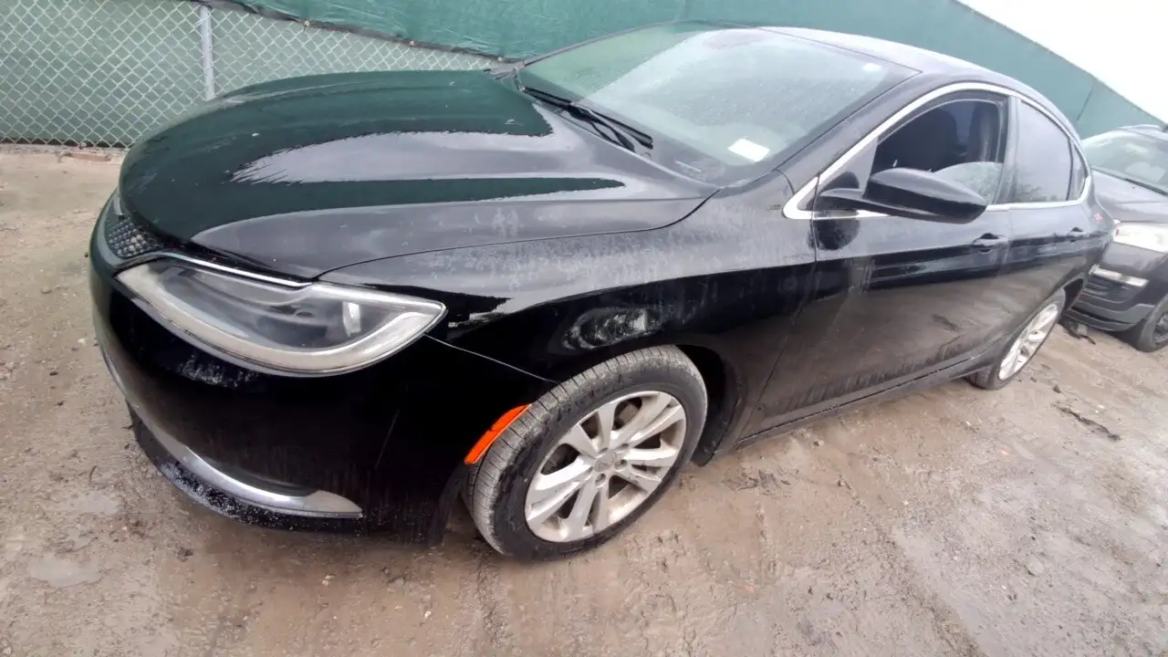 Photo of 2016 Chrysler 200