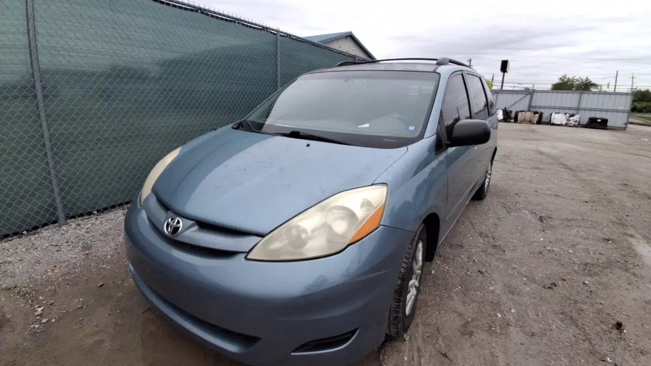 Photo of 2007 Toyota Sienna