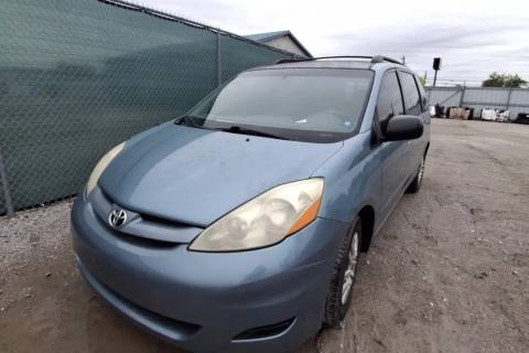 Photo of 2007 Toyota Sienna