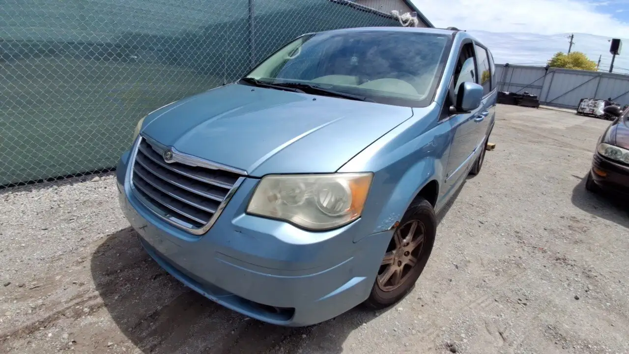 Photo of 2008 Chrysler Town & Country