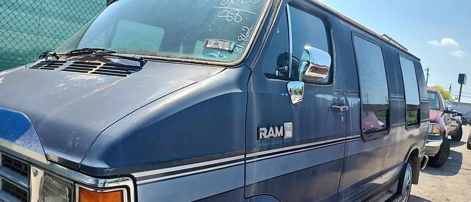 Photo of 1988 Dodge B250