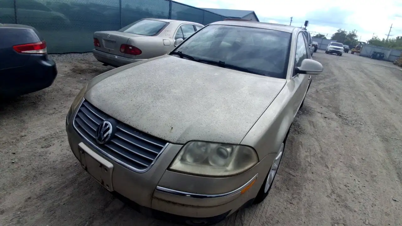 Photo of 2004 Volkswagen Passat