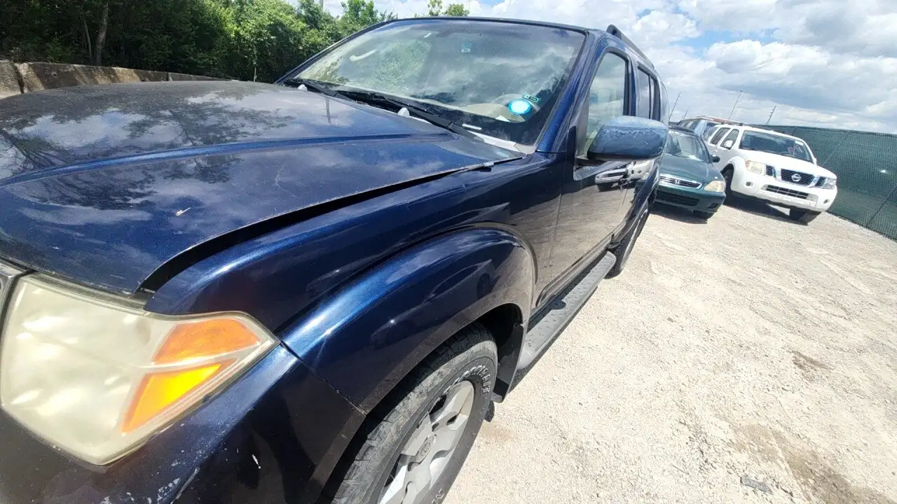 Photo of 2006 Nissan Pathfinder