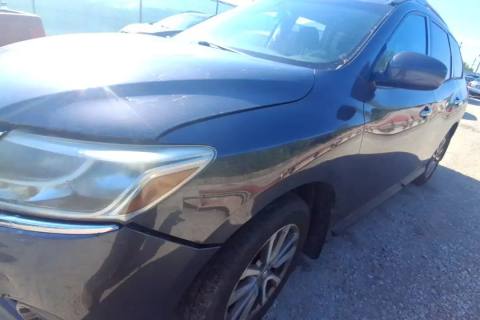 Photo of 2013 Nissan Pathfinder