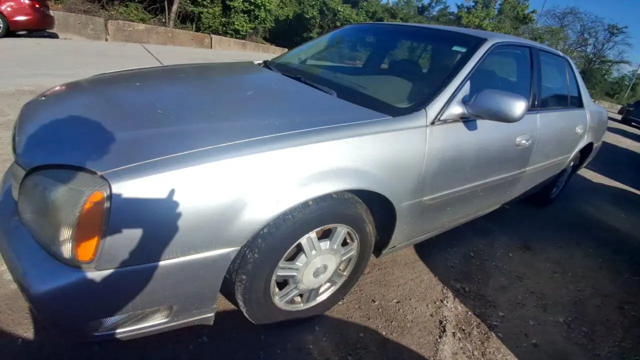 Photo of 2003 Cadillac Deville