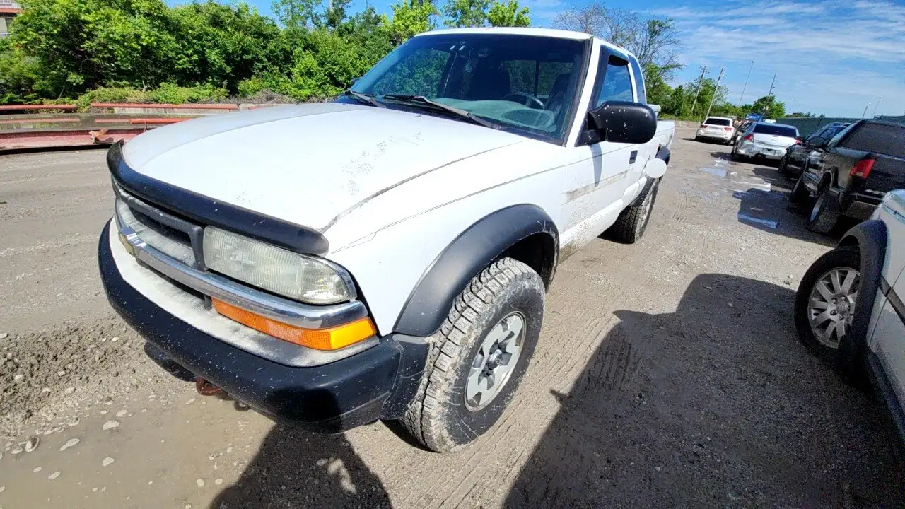 Photo of 2002 Chevrolet S10