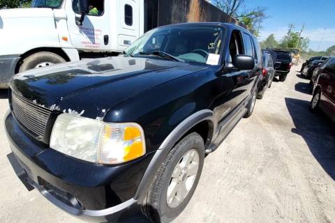 Photo of 2004 Ford Explorer