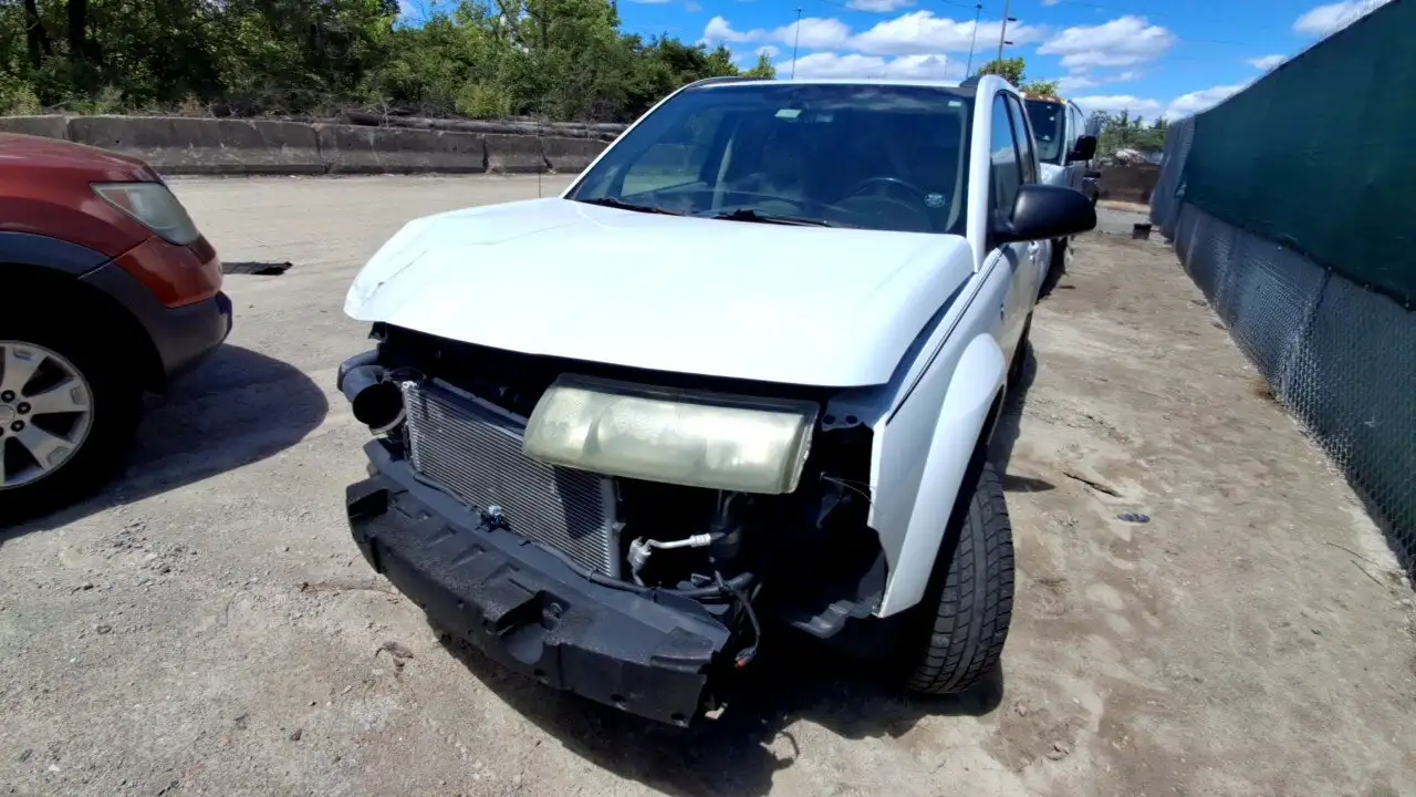 Photo of 2004 Saturn Vue