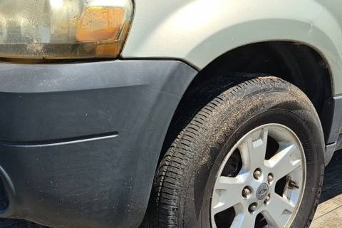 Photo of 2005 Ford Escape