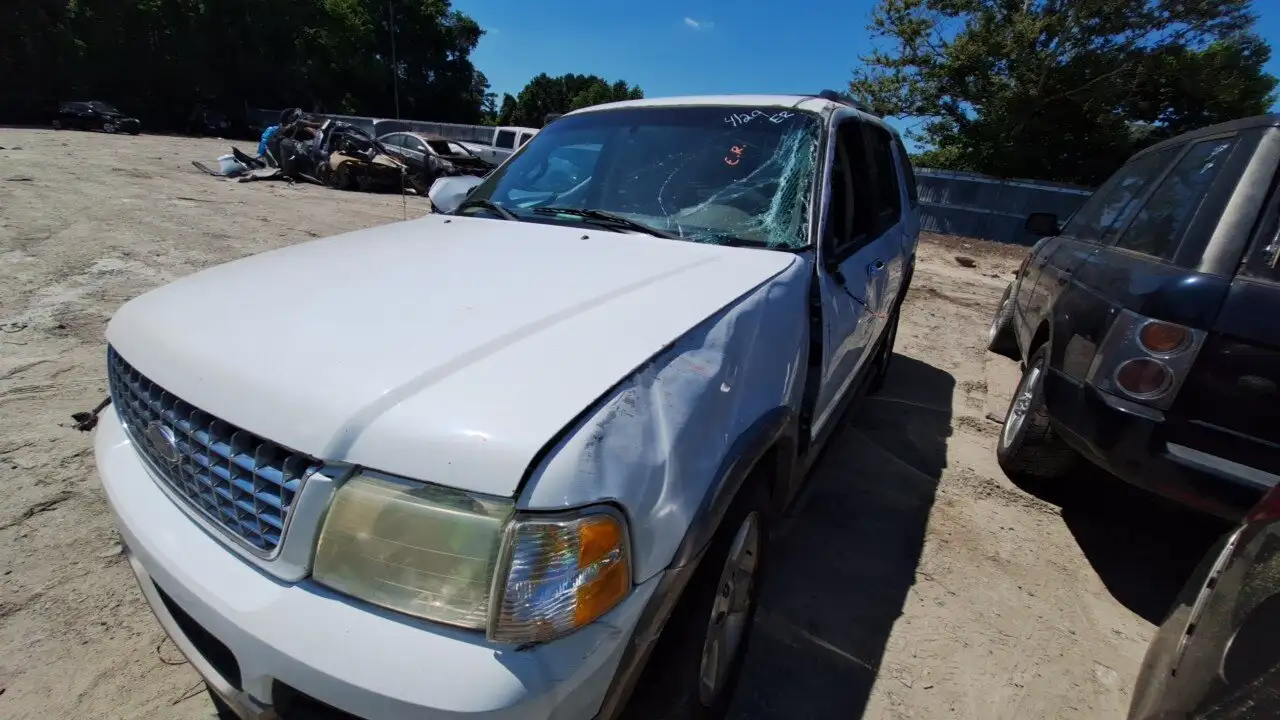 Photo of 2003 Ford Explorer