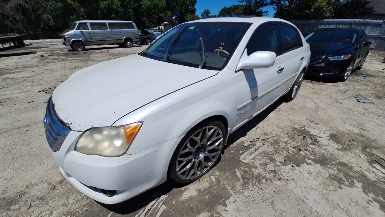 Photo of 2008 Toyota Avalon