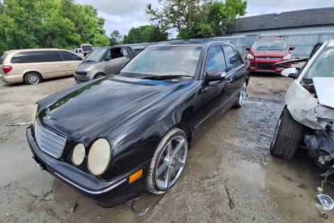 Photo of 2001 Mercedes-Benz E320