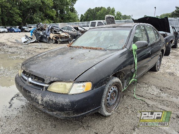 Photo of 1998 Nissan Altima