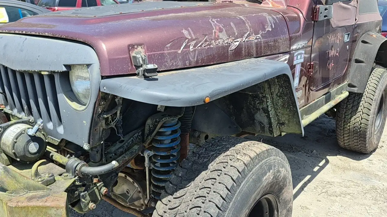 Photo of 2003 Jeep Wrangler