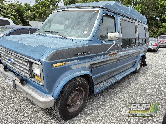 Photo of 1994 Ford E-150 Econoline Club Wagon