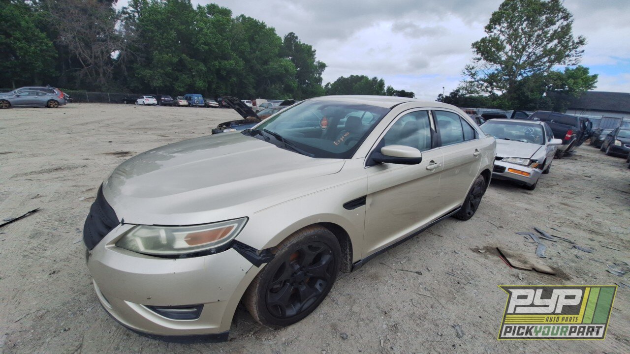 Photo of 2011 Ford Taurus