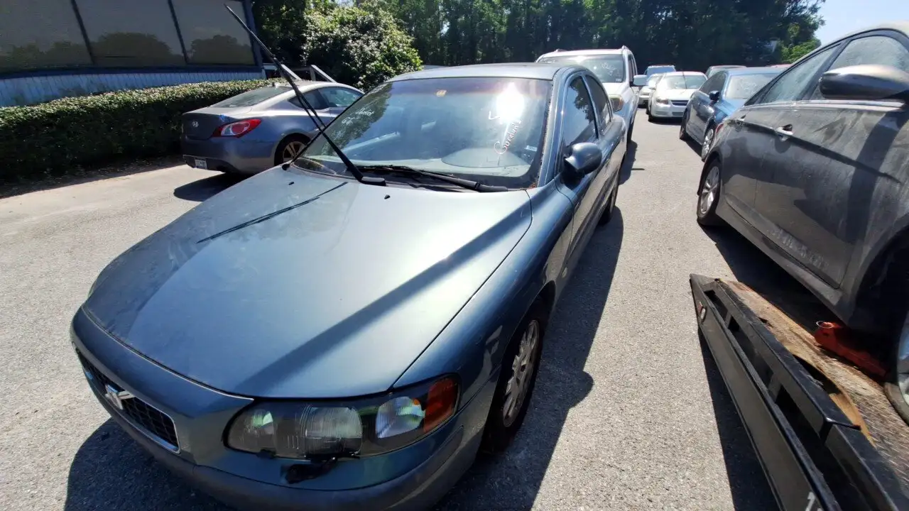 Photo of 2002 Volvo S60