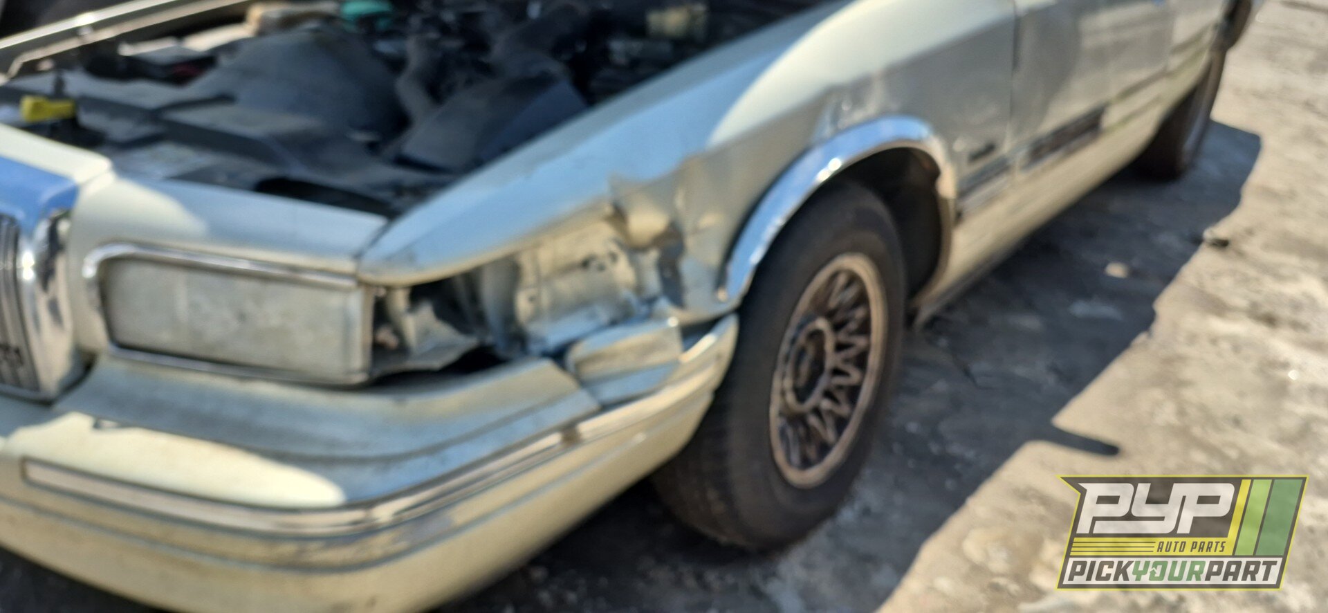 Photo of 1997 Lincoln Town Car