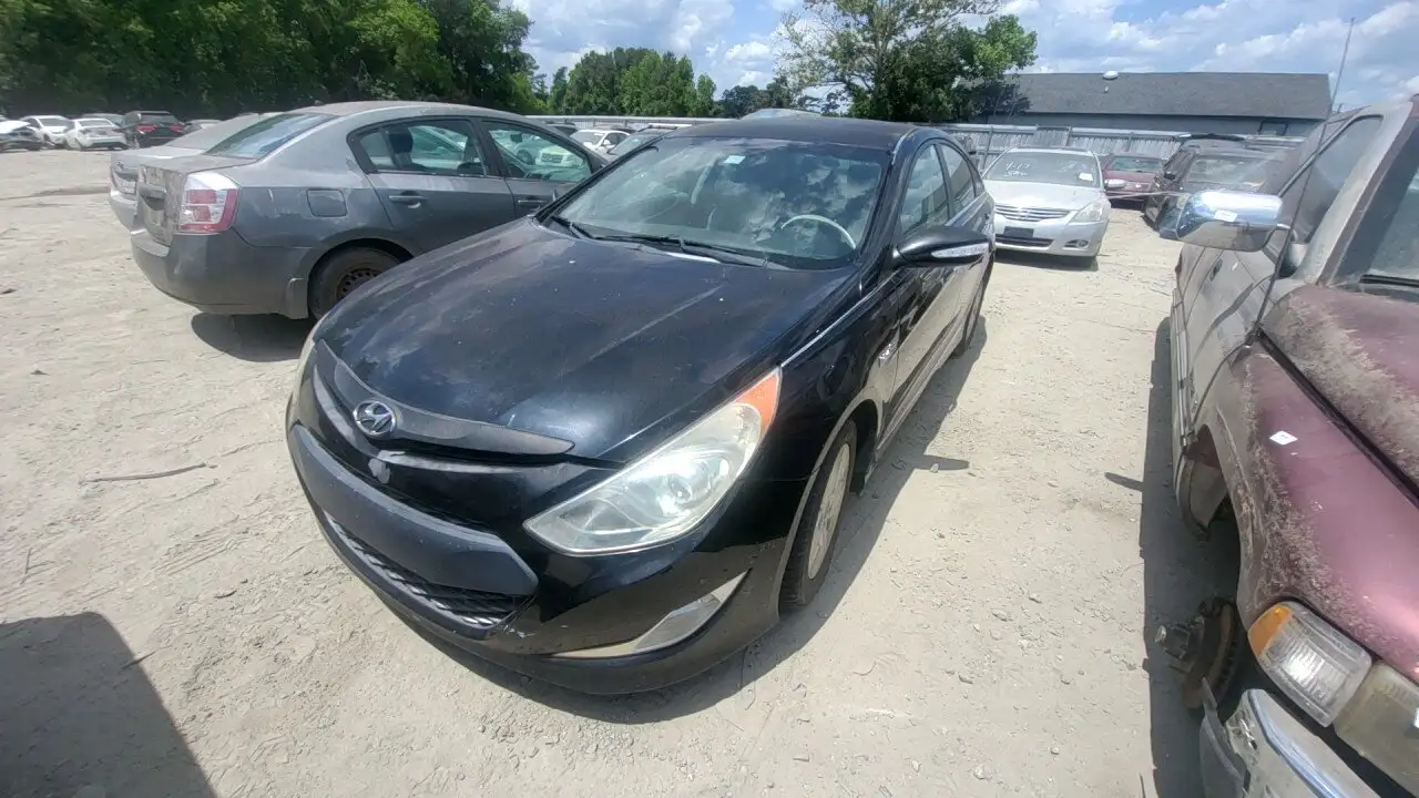 Photo of 2011 Hyundai Sonata