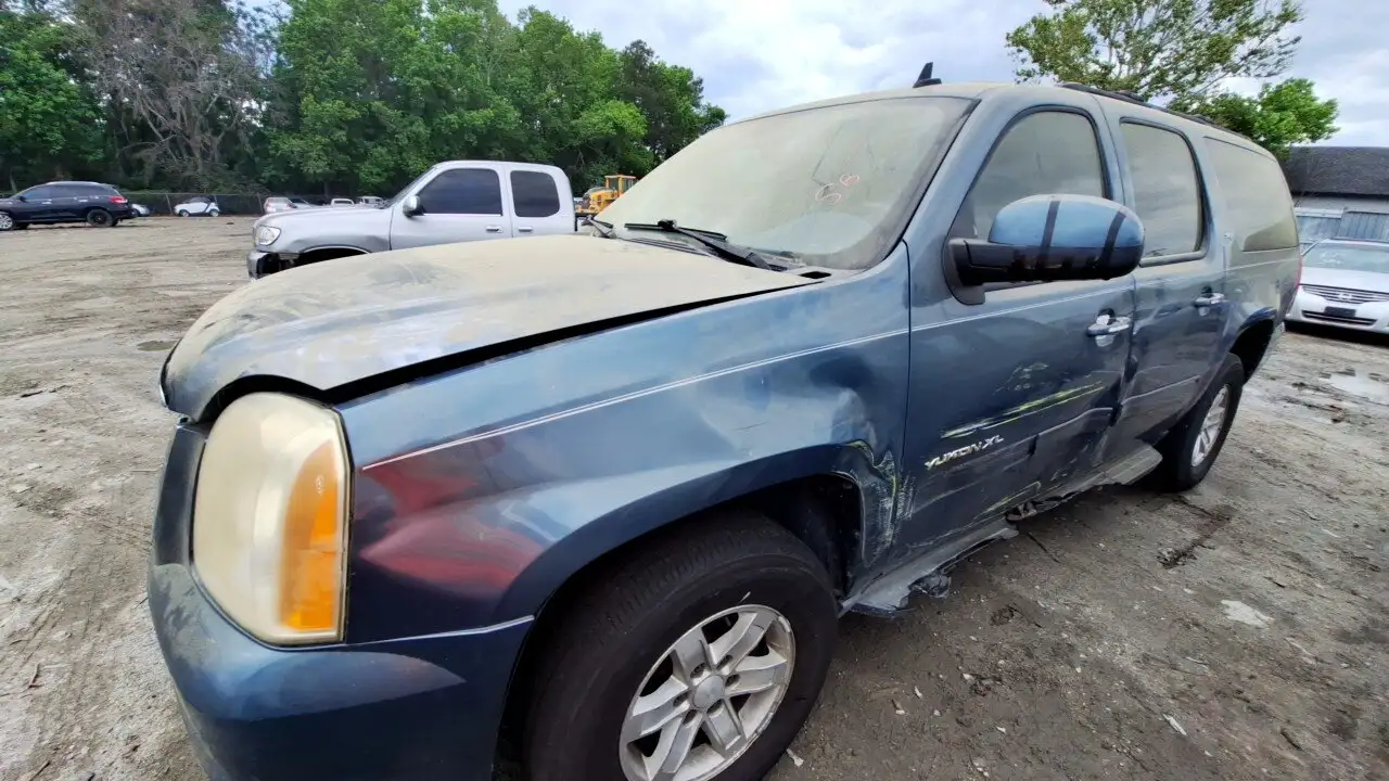 Photo of 2010 Gmc Yukon Xl 1500