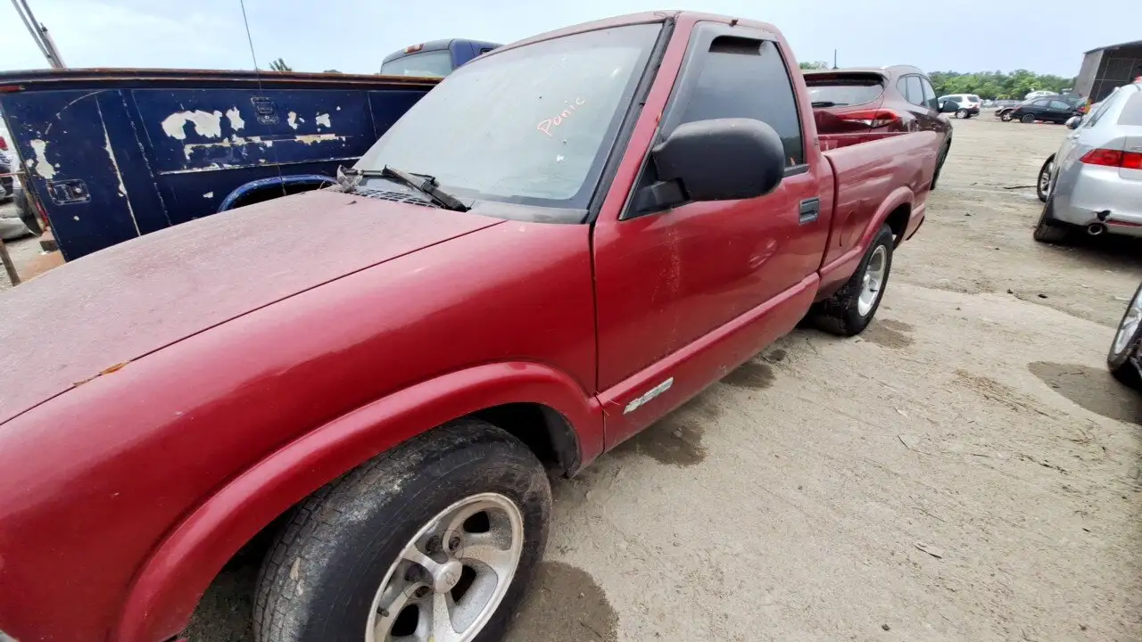 Photo of 2002 Chevrolet S10