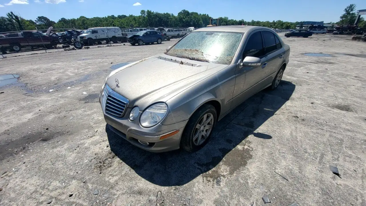 Photo of 2008 Mercedes-Benz E320