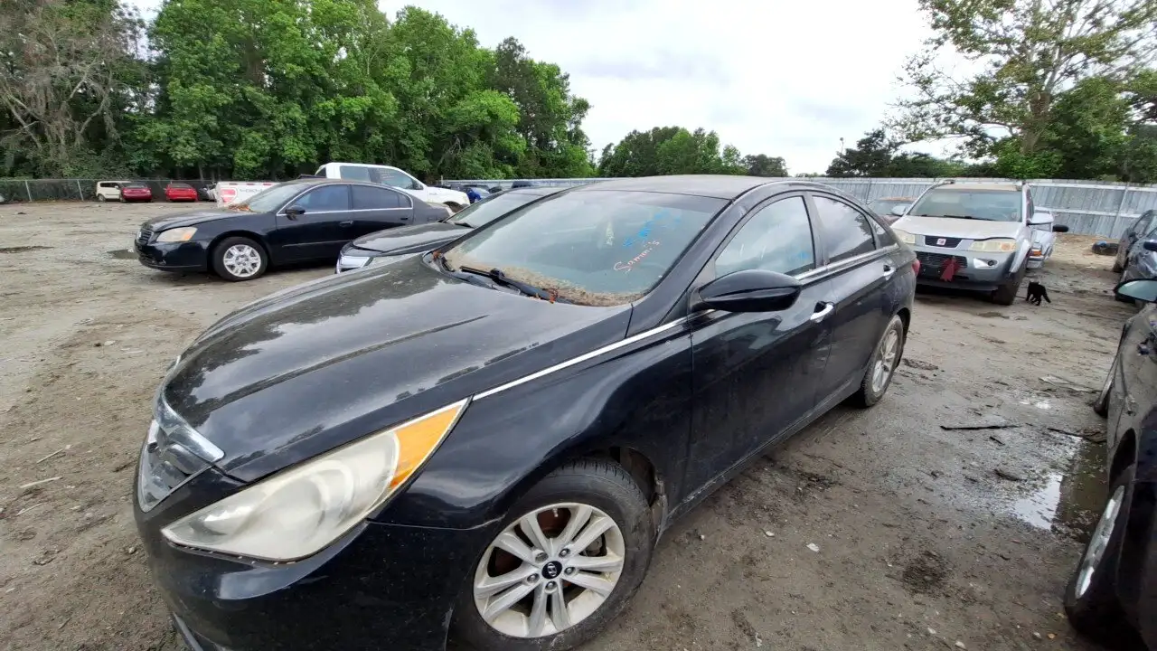 Photo of 2011 Hyundai Sonata