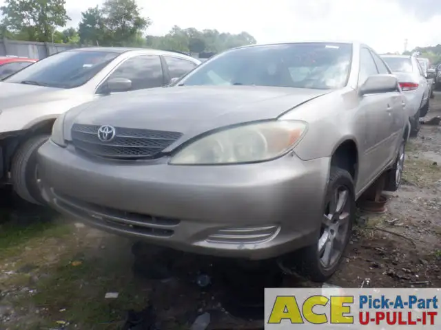 Photo of 2004 Toyota Camry