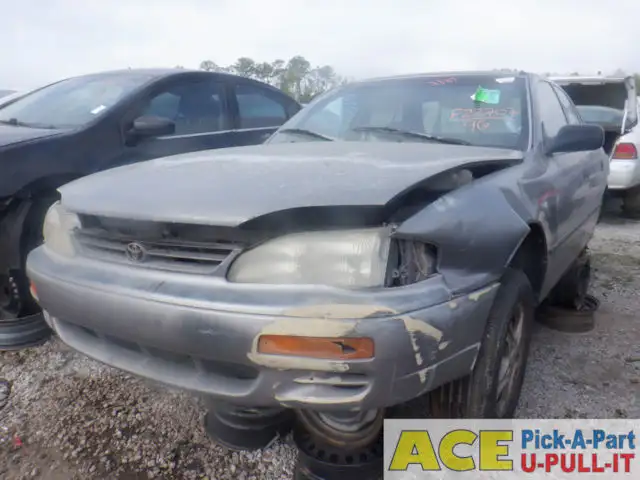 Photo of 1996 Toyota Camry