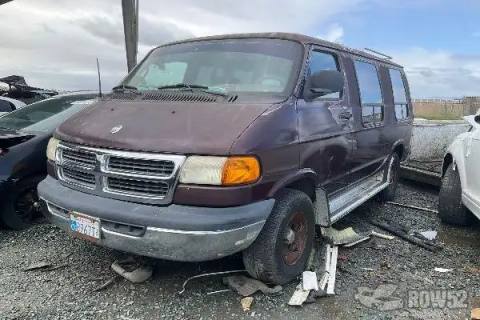 Photo of 2002 Dodge Ram Van